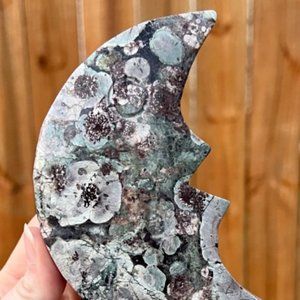 Green Flower Agate Moon Carving
